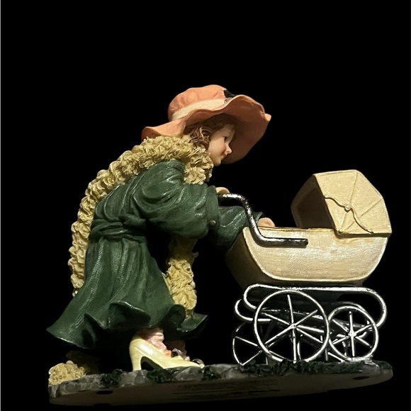 Yesterdays’ Child- ISABELLA...LITTLE MOTHER-BOYDS BEARS RESIN DOLLSTONE #35004 - Picture 1 of 4